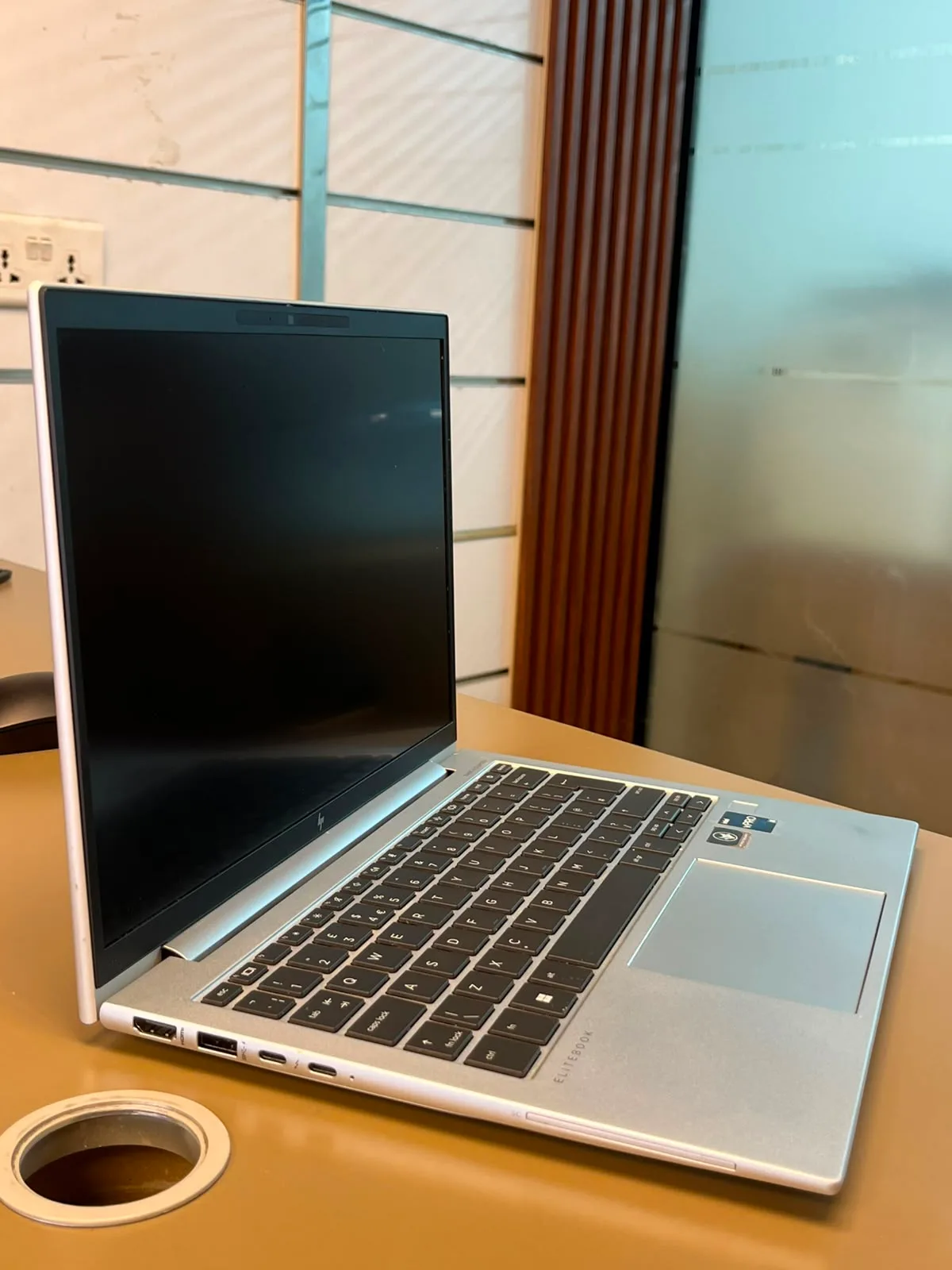 HP Elitebook 839 G9