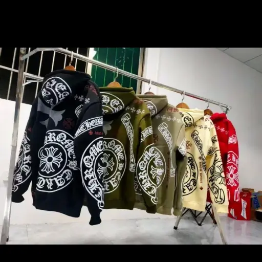 Pull avec capuche chrome