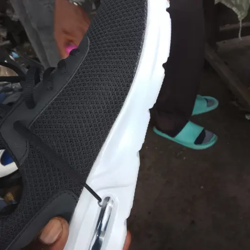 Paire de chaussures
