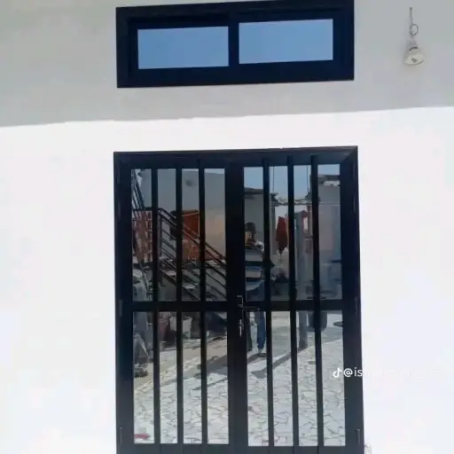 Porte à 2 battants